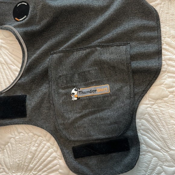 ThunderShirt Small - Picture 2 of 8